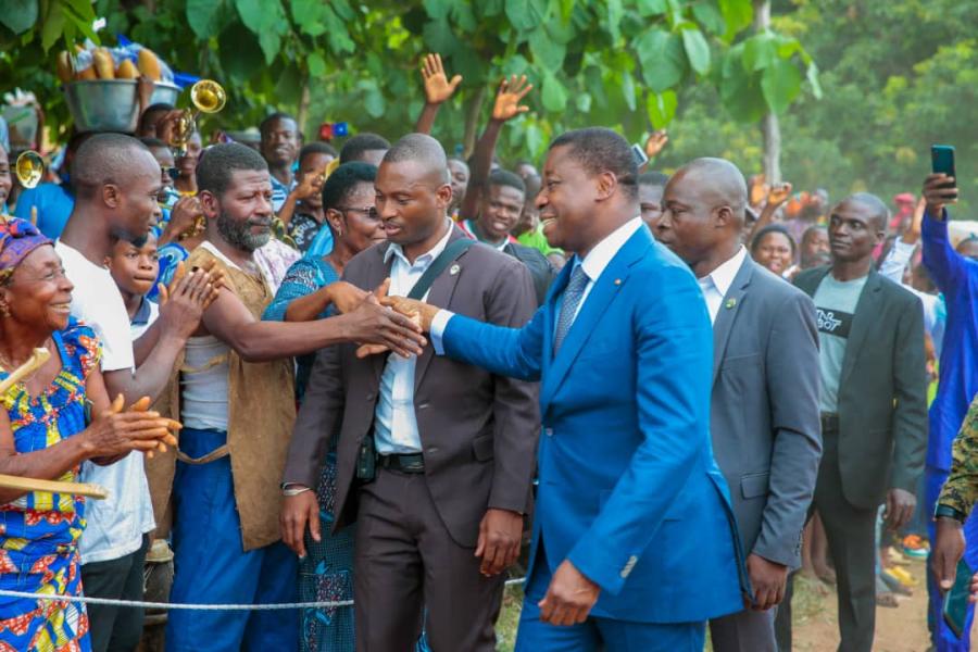 Politique de proximité: le PR préside un Conseil des Ministers à Kpélé Adéta
