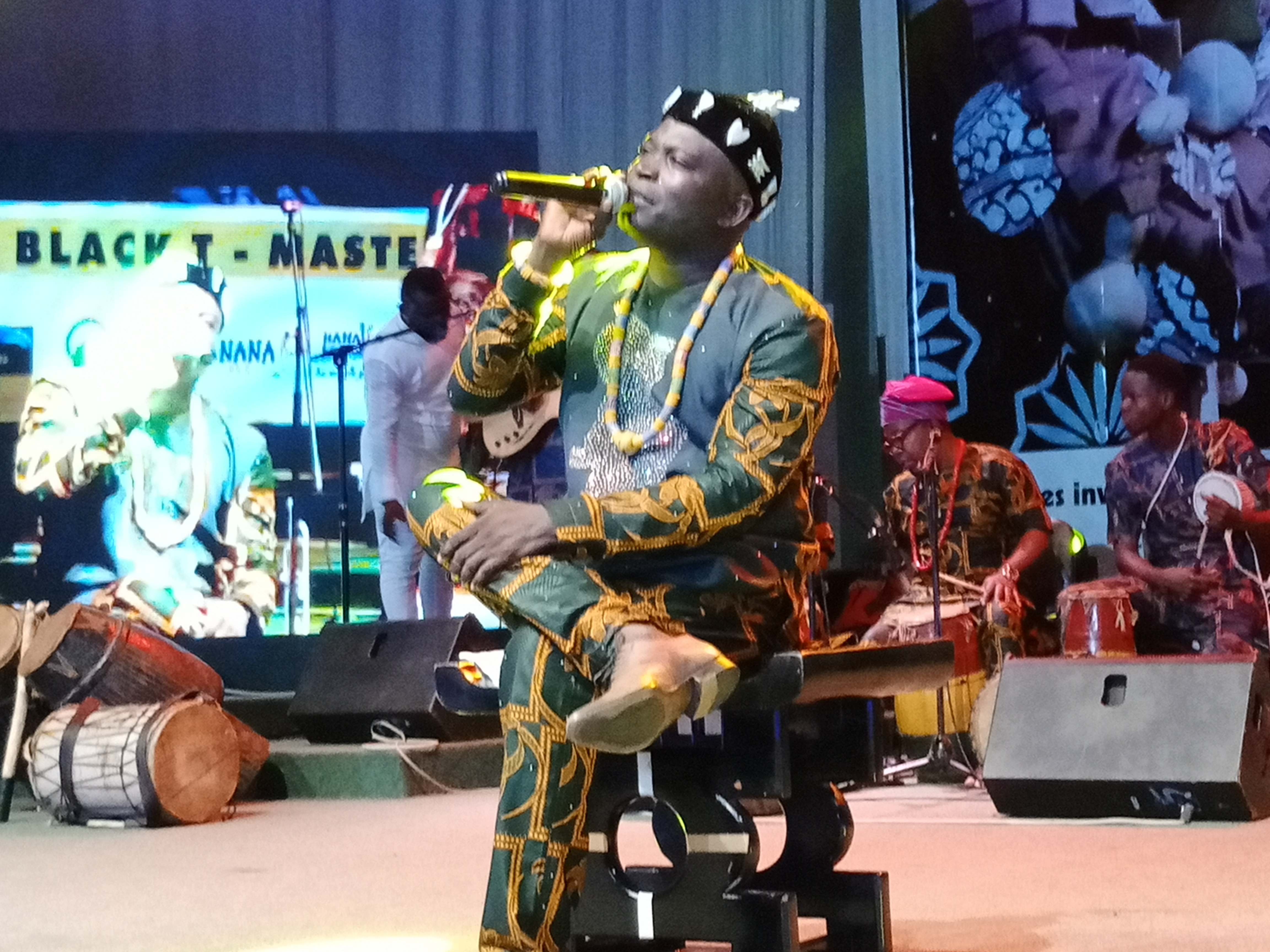 Dans « Denyigban », son 9ème album, King  Mensah chante tout le Togo